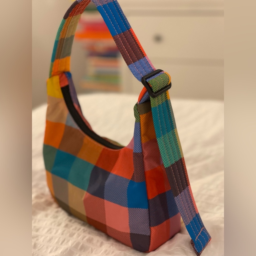 BAGGU Madras Mini Nylon Shoulder Bag (URBAN OUTFITTERS EXCLUSIVE) - Picture 2 of 5